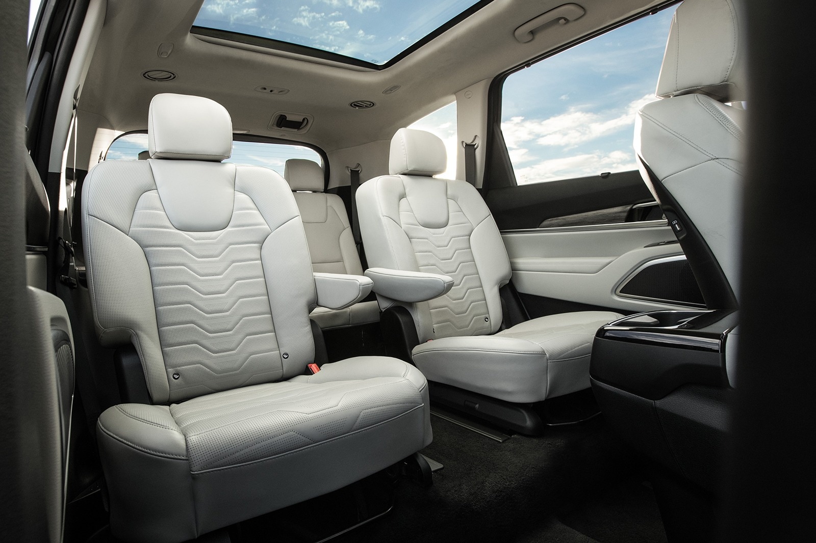 Top-Rated SUVs With Captain’s Chairs