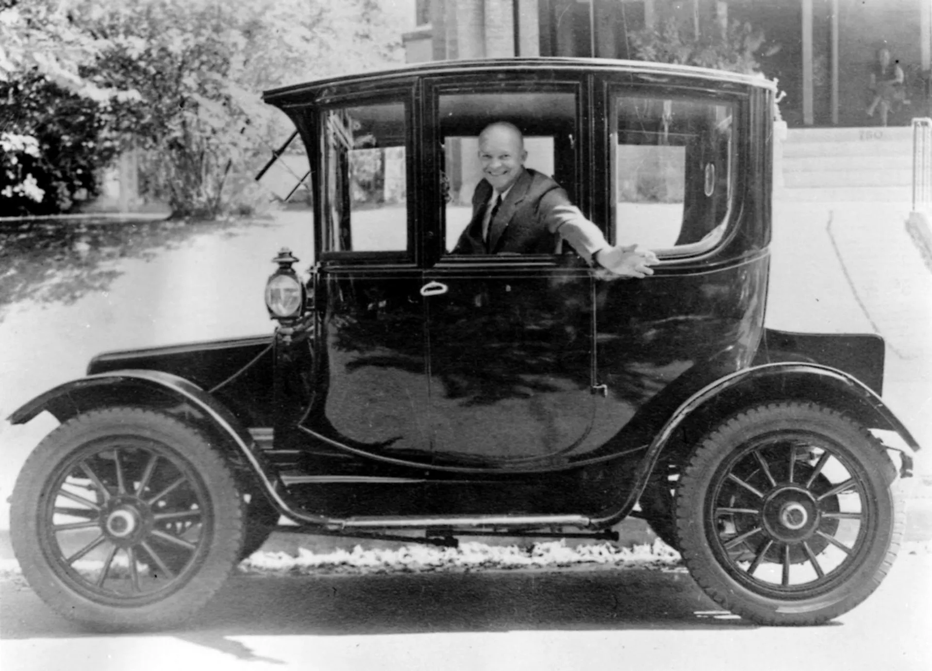 The first electric-car president? Ike Eisenhower liked them