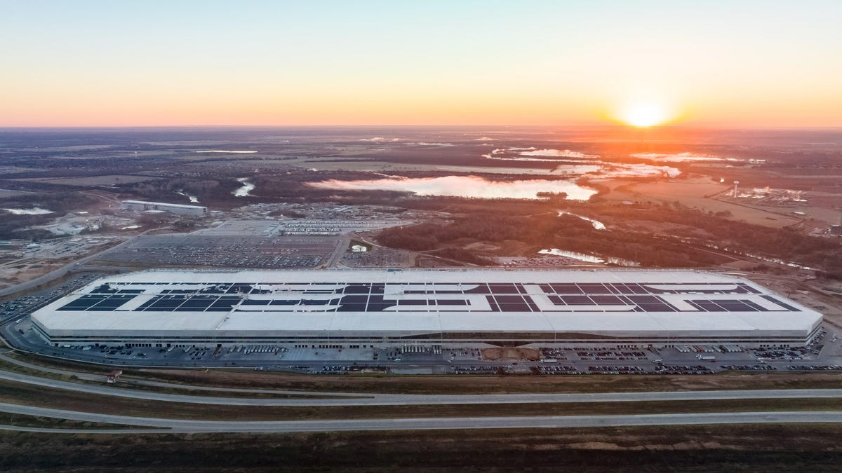 Tesla’s Mexico Factory On Hold Over Trump Tariff Fears