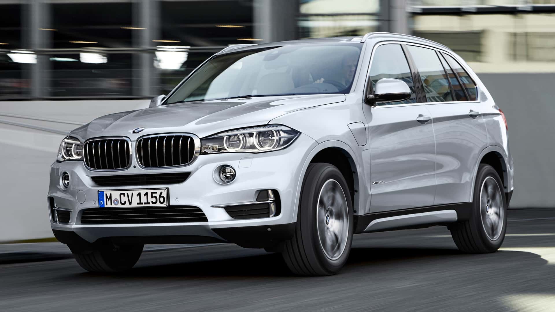 BMW Recalls 720,000 Cars Because an Electrical Short Could Start a Fire