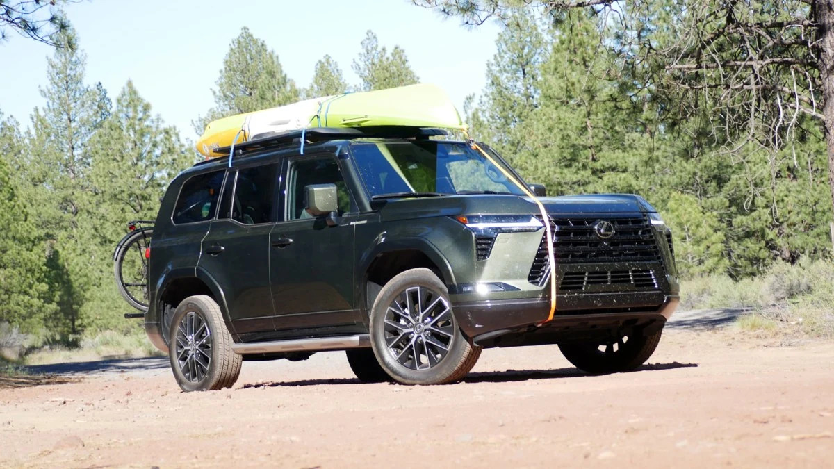 2024 Lexus GX 550 Premium+ gear hauling test in Oregon