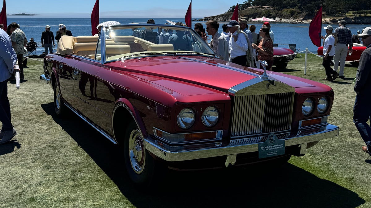 This Gigantic 1971 Rolls-Royce Phantom VI Frua All-Weather Cabriolet Is The First Real Crossover Convertible