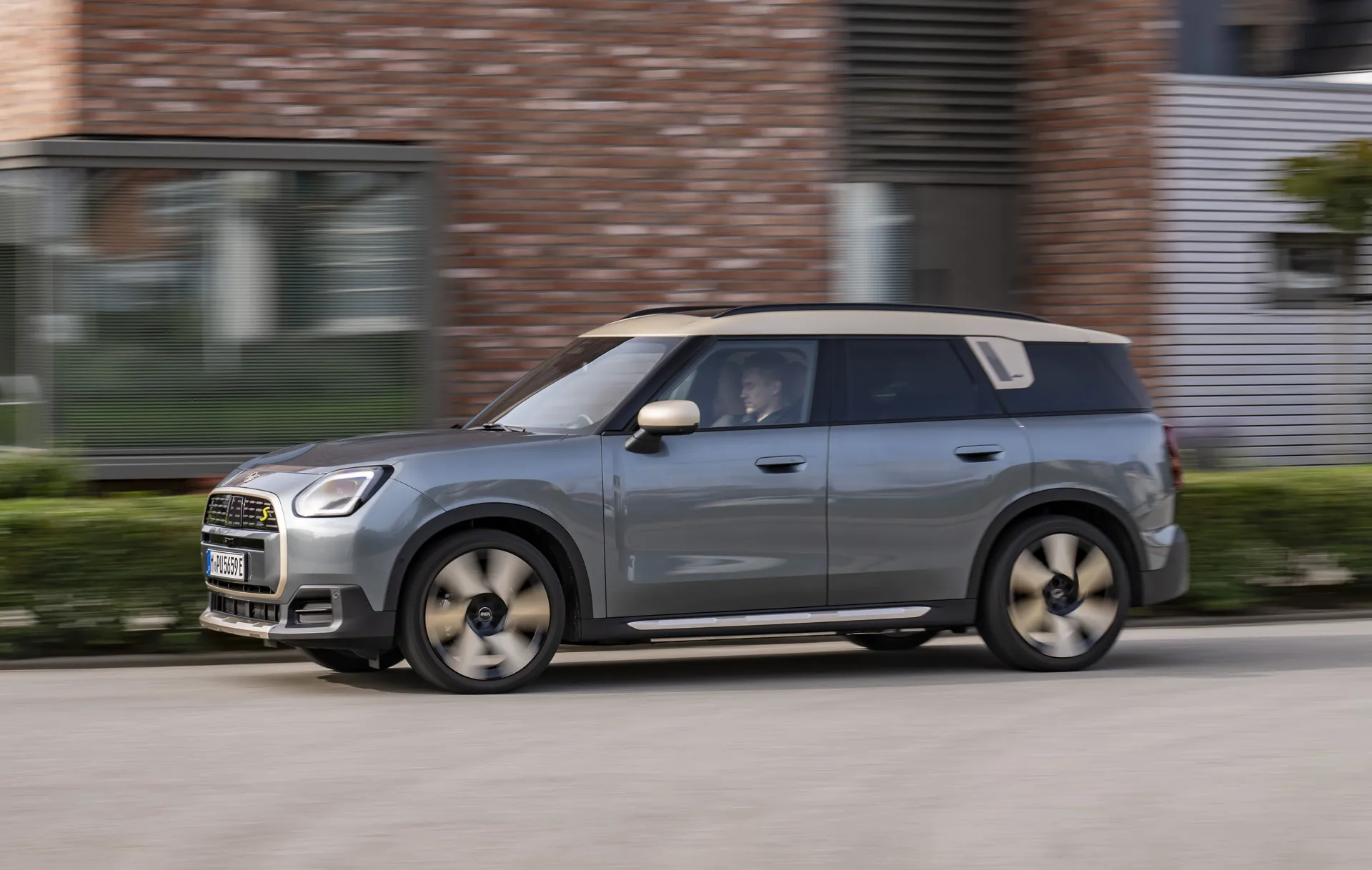 2025 Mini Countryman SE ALL4 has 212 miles of range for $46,195