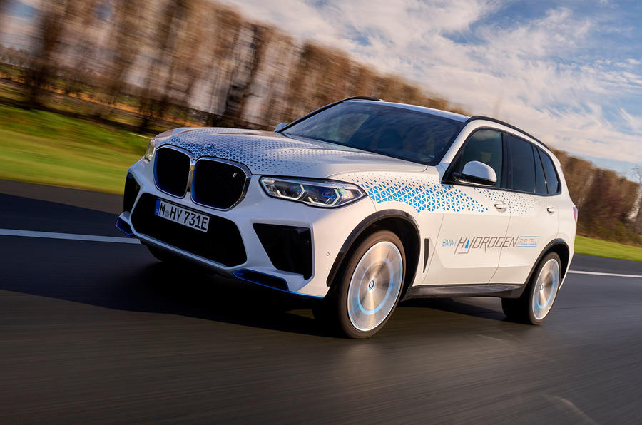 BMW to launch hydrogen cars in 2028